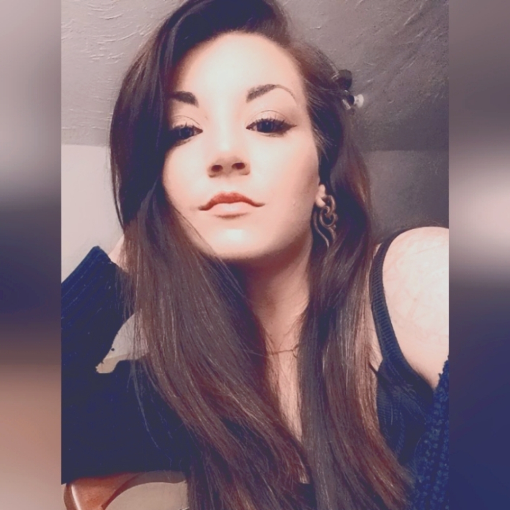 Meet your Posher, Liza